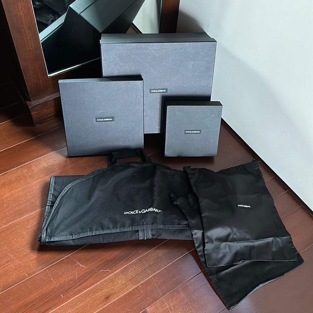 6 Dolce&Gabana boxes ,long garment bag ,2 cotton boot dust bags